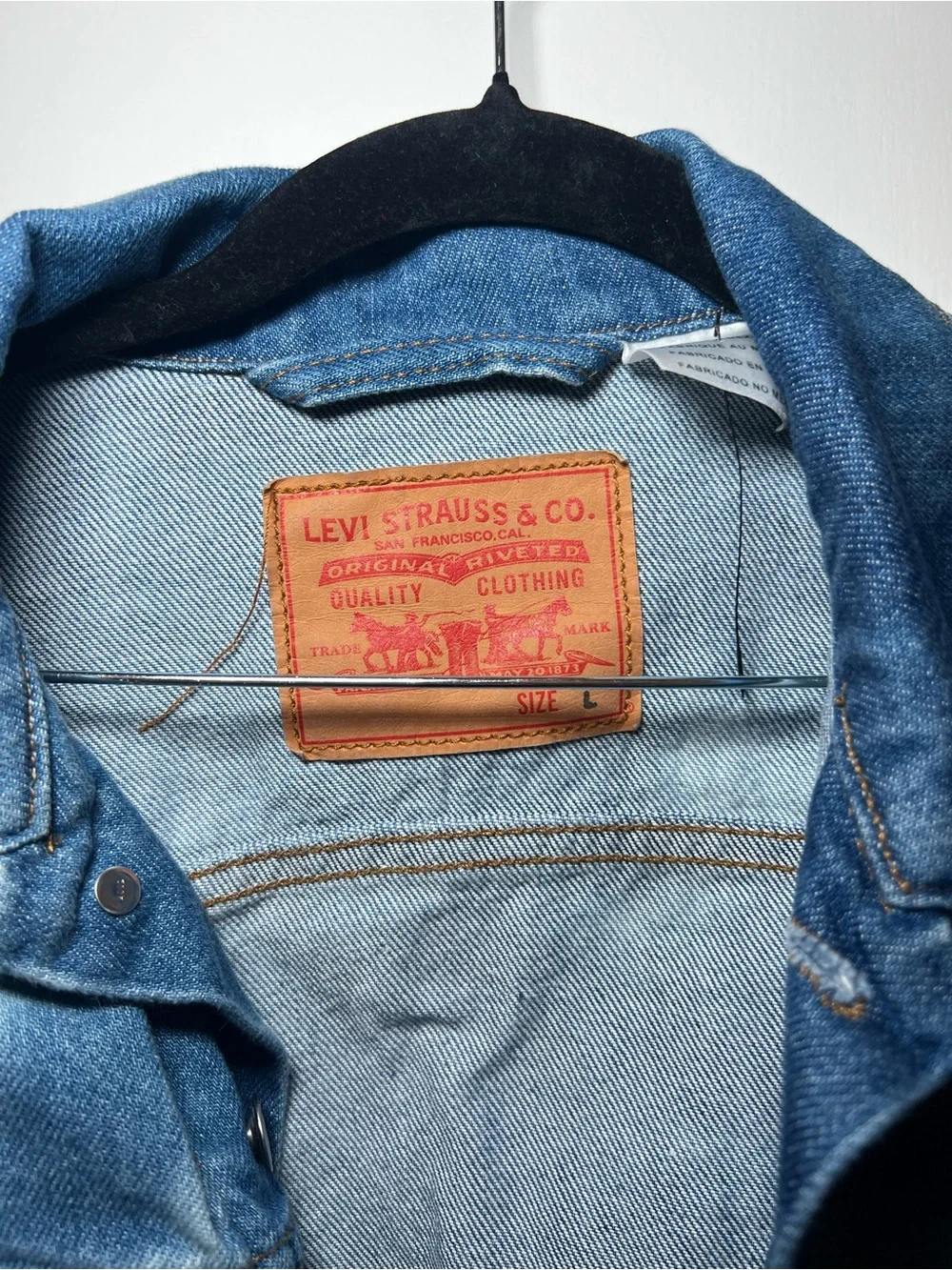 Levi's Faded Blue Distressed Denim Jacket Sturdy like New Button Details